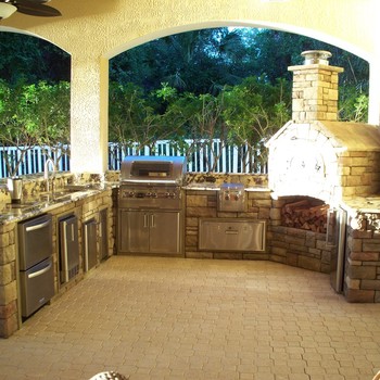 Outdoor Kitchens