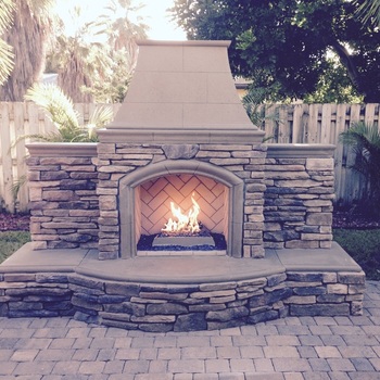 Fire Features & Outdoor Fireplaces