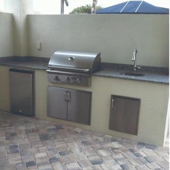 Outdoor Kitchens