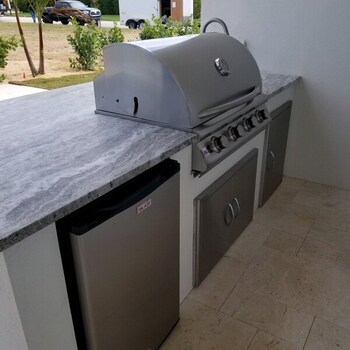 Outdoor Kitchens