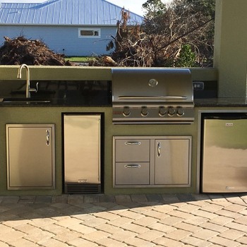 Outdoor Kitchens