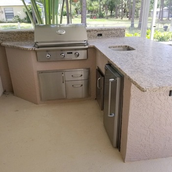 Outdoor Kitchens