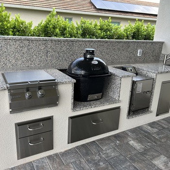 Outdoor Kitchens