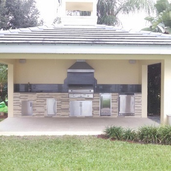 Outdoor Kitchens